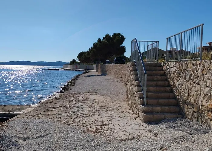 Seaside Serenity 