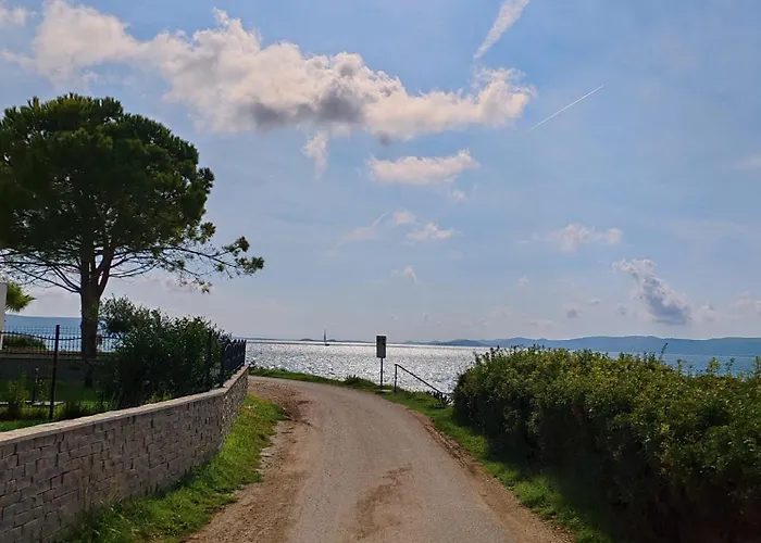 Διαμέρισμα Seaside Serenity 